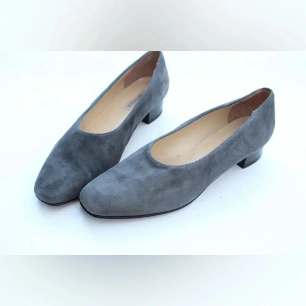 Ann Taylor low heels